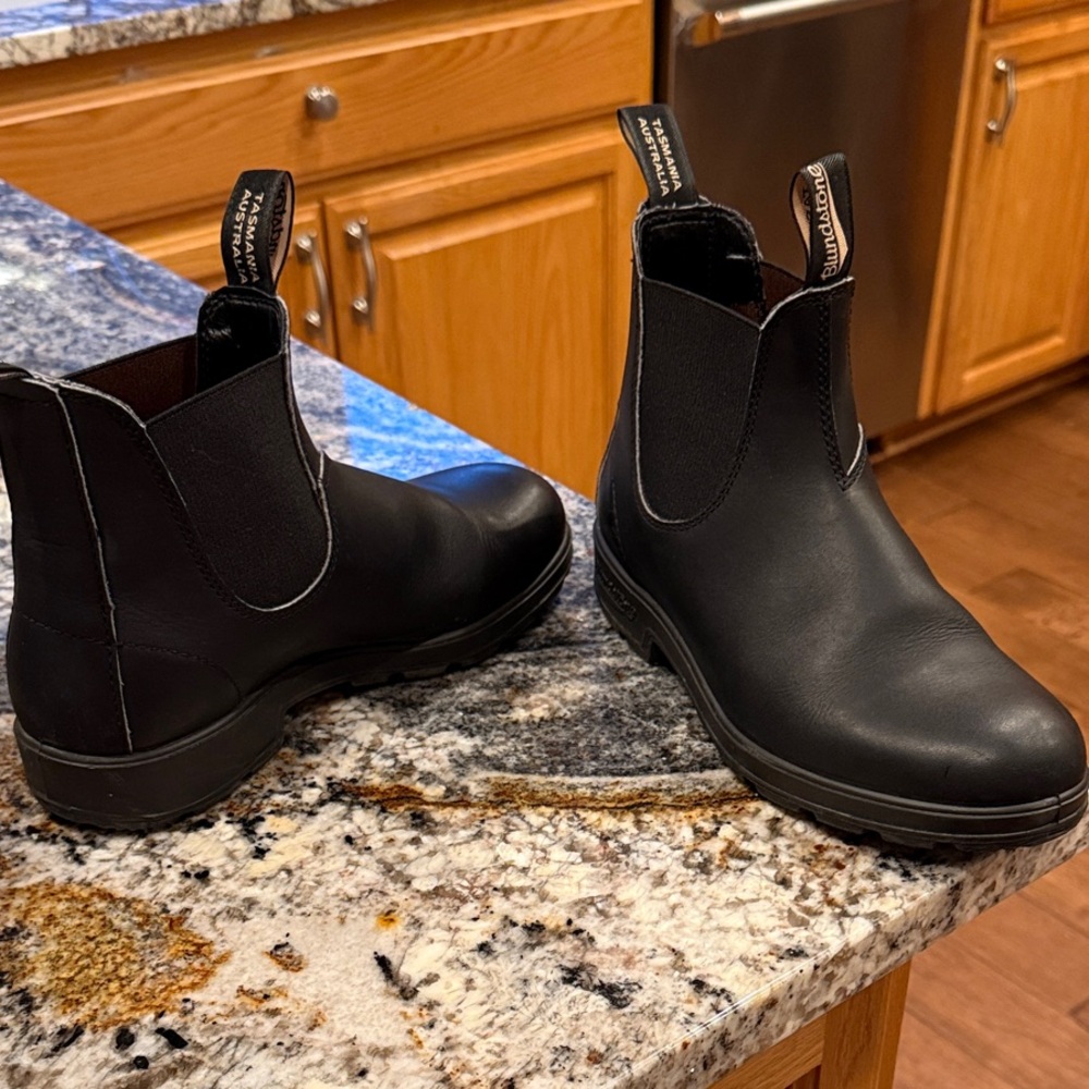 Blundstone Black Chelsea Boots